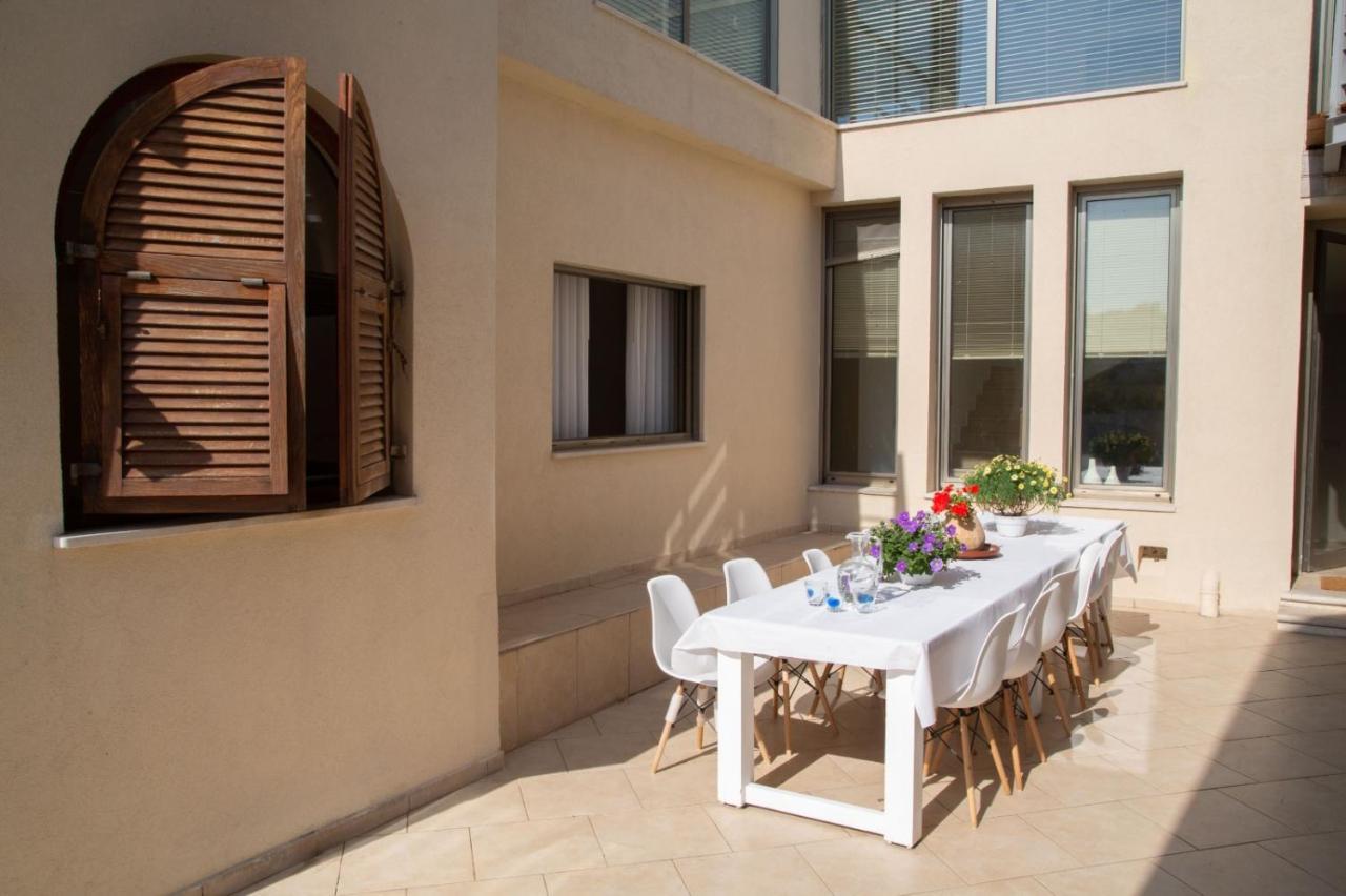Villa Sky Garden Caesarea Exterior photo